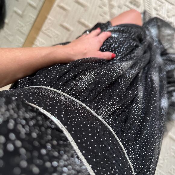 BASIX Black Label V-Neck Fit Flare Tulle Gown Black Silver - Picture 7 of 12